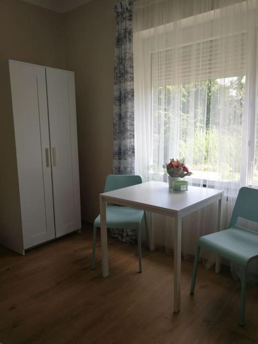 Villa Casa Mini 5 à Pécs Extérieur photo